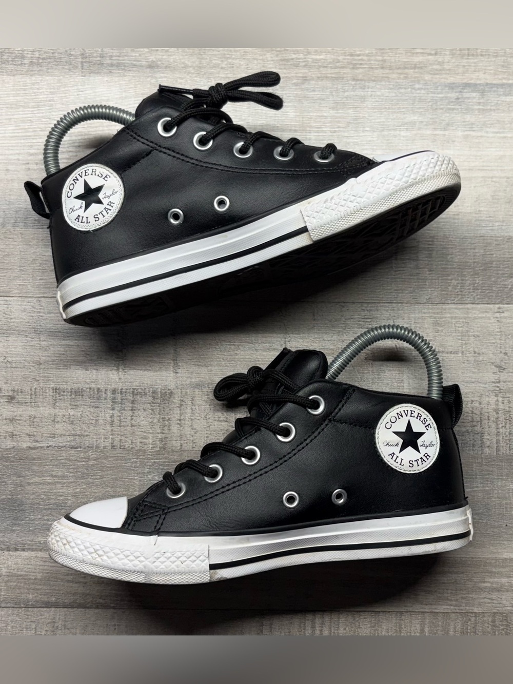 Converse Chuck Taylor All Star Street Mid Kids 2 Black Leather 663835C